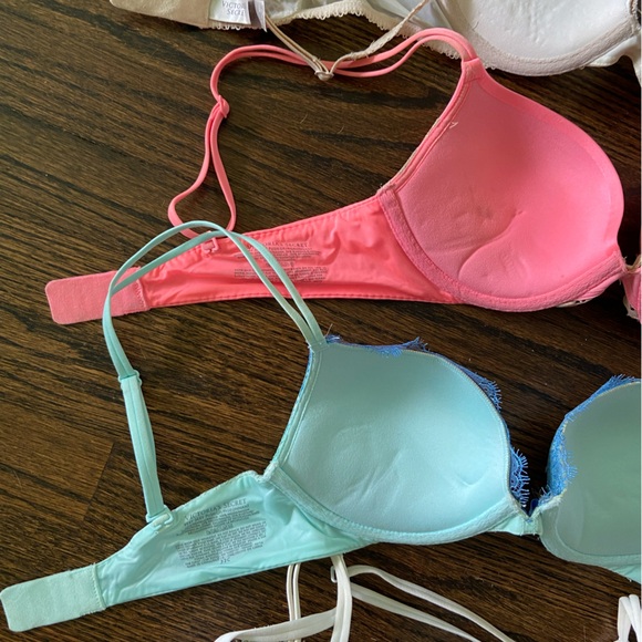 15 Victoria’s Secret bras size 34B, all like new or gently used. - Picture 5 of 6